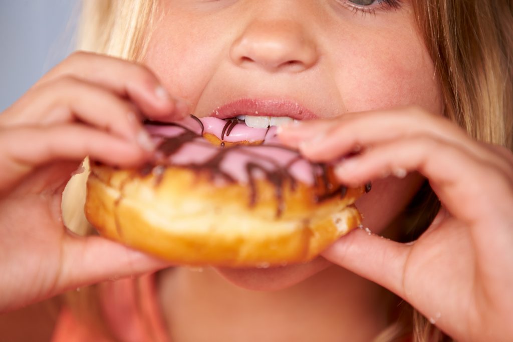 how sugary foods affect teeth